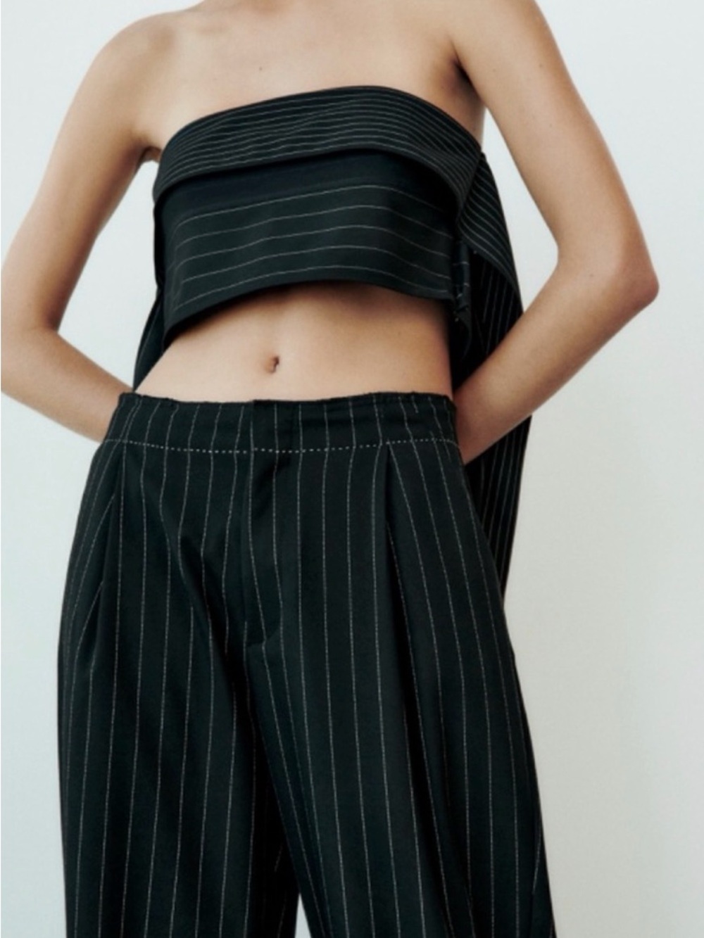 ZARA STRAPLESS MULTI-POSITIONAL TIE CROP TOP - Picture 2 of 10